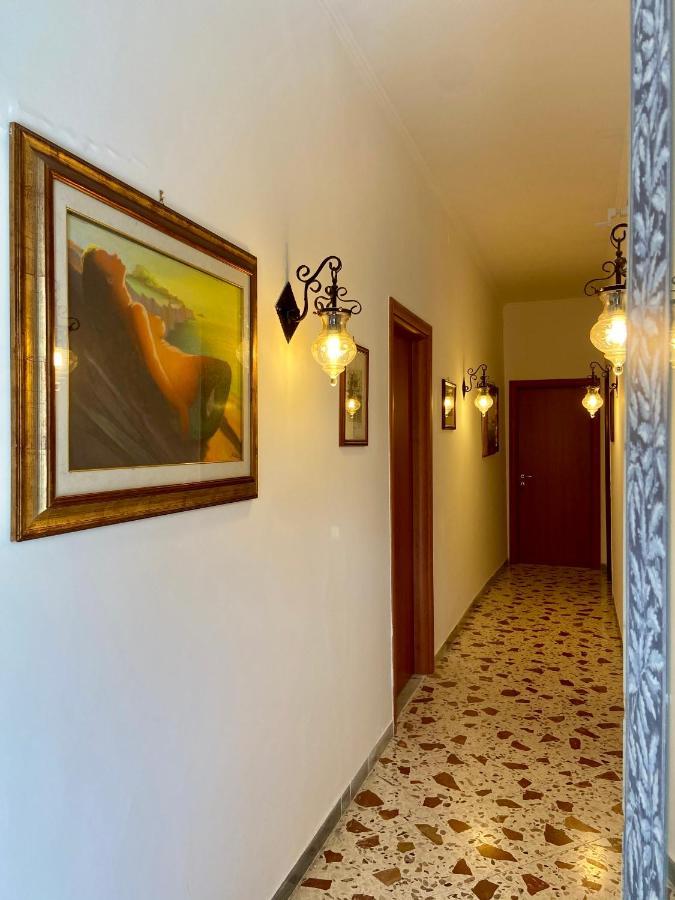 Residenza Porta Di Mare Bed & Breakfast Castellabate Exterior photo