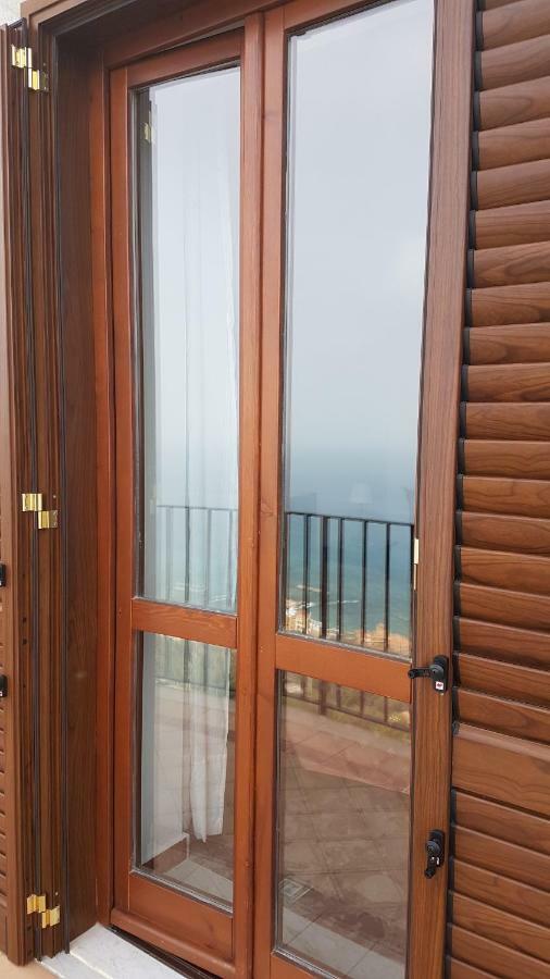 Residenza Porta Di Mare Bed & Breakfast Castellabate Exterior photo